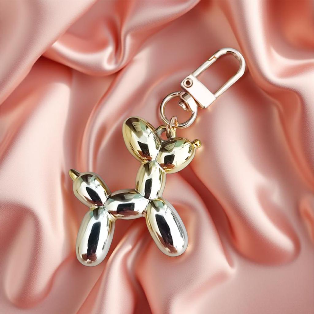 Noble balloon dog keychain – Golden design for stylish accents