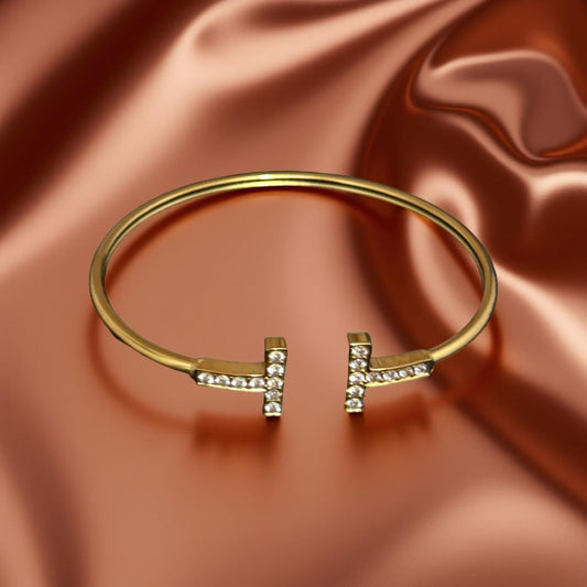 Goldenes Armband “Twinkle Touch” – Funkelnde Eleganz